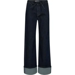 CO' COUTURE Hubby Reverse Ankle Jeans