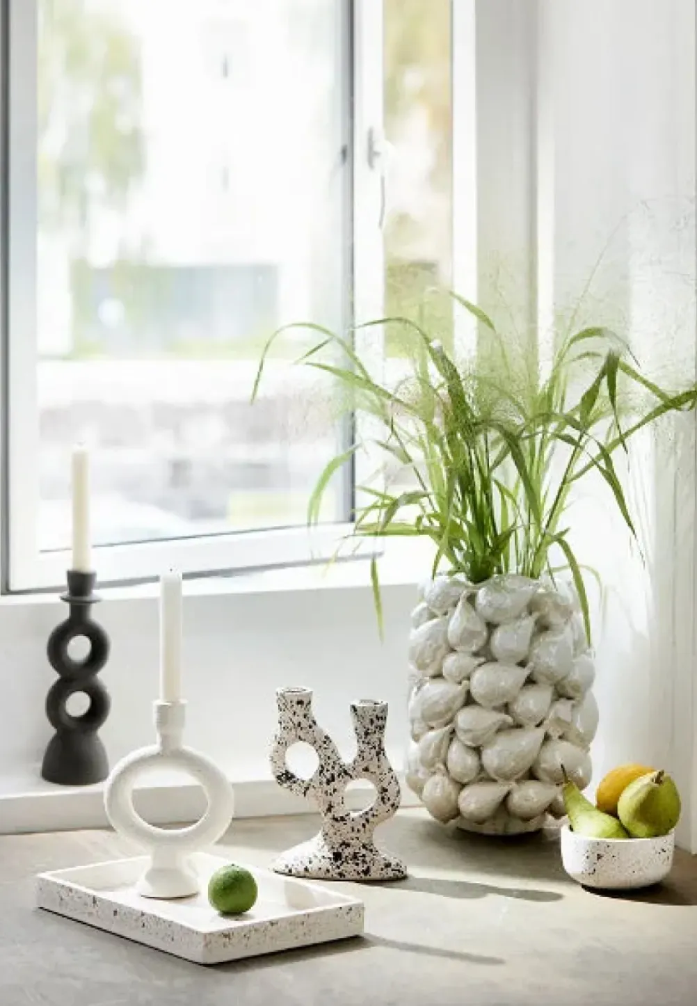 COZY LIVING Candle Holder Black