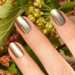 GREEN Neglelak Manucurist Metallic