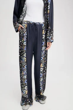 MUNTHE Fabert Silk Pants Black