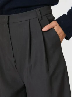 NEO NOIR Nika Structure Shorts Dark Grey