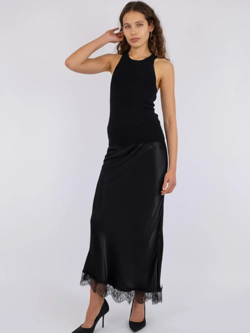 NEO NOIR Veroni Satin Lace Skirt Sort