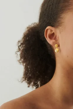 PERNILLE CORYDON Shell Flower Earrings