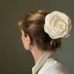 PICO COPENHAGEN Giant Satin Rose Claw Sage