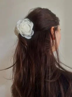 PICO COPENHAGEN Organza Flower Claw Sky